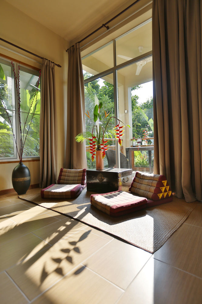 Ambong Rainforest Retreat Pantai Tengah  Exterior foto